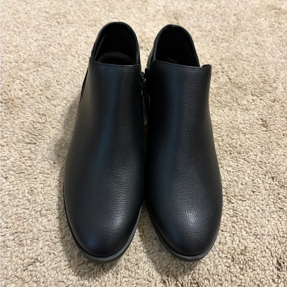 Kensie Women's Short Ankle Boot Black‎ Minimalist Vegan Leather Casual Classy